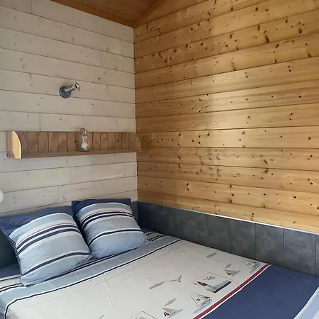 Au Bord De L'eau, Terrasse Privee, Peche, Baignade, Nature Et Detente, Animaux Acceptes - Fr-1-489-359 *